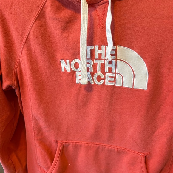 COPY - Like new casual The North Face hoodie size L used once - Picture 2 of 5